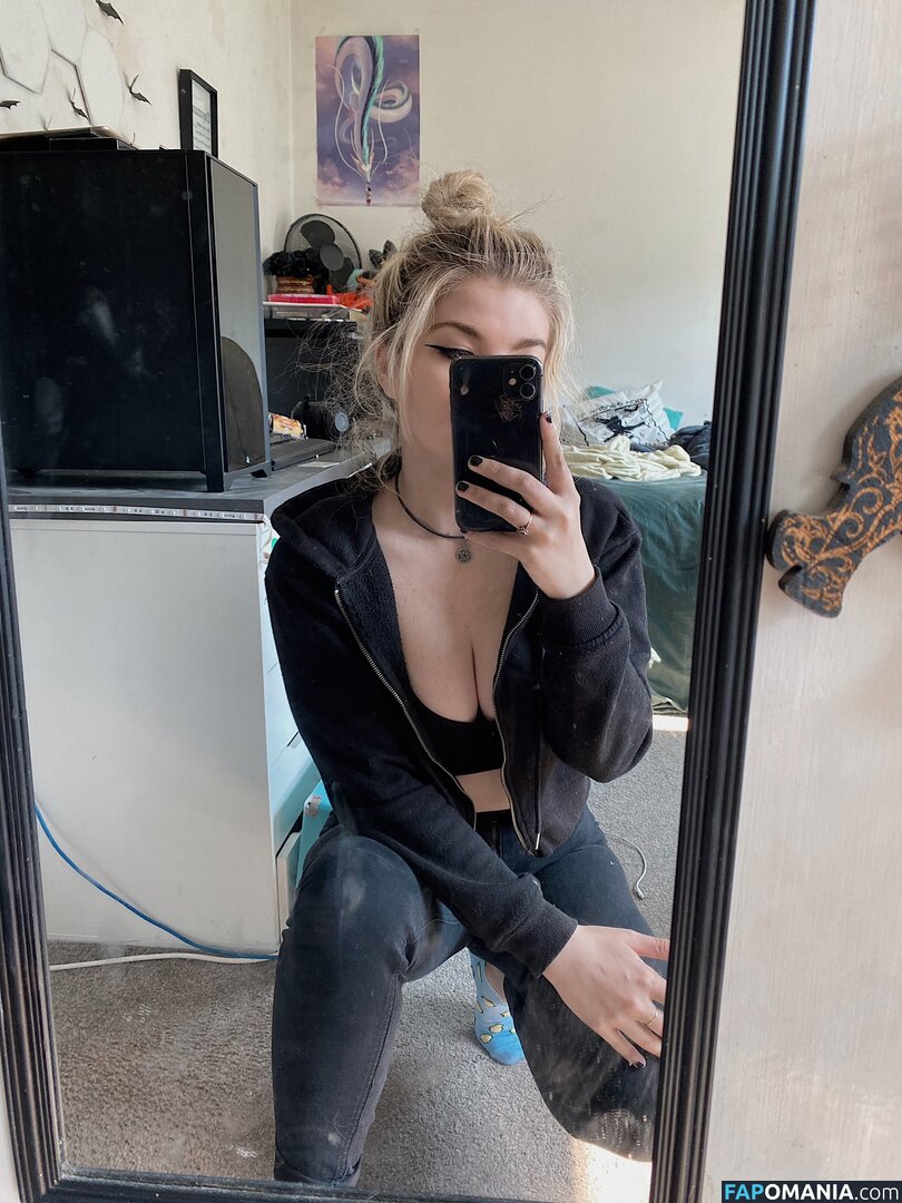 https: / luuucy813 Nude OnlyFans  Leaked Photo #21