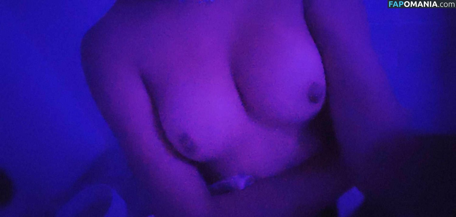Luz Gabriela / gab_.y._ Nude OnlyFans  Leaked Photo #5