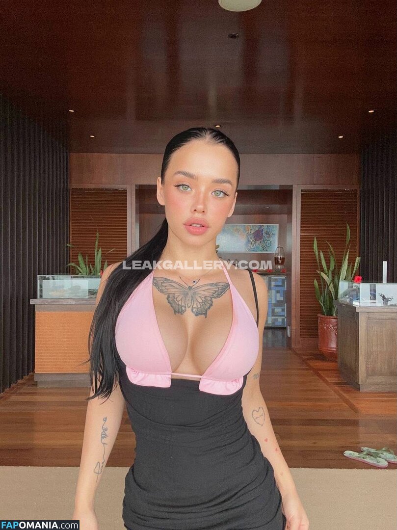lyna_com2000 Nude OnlyFans  Leaked Photo #2