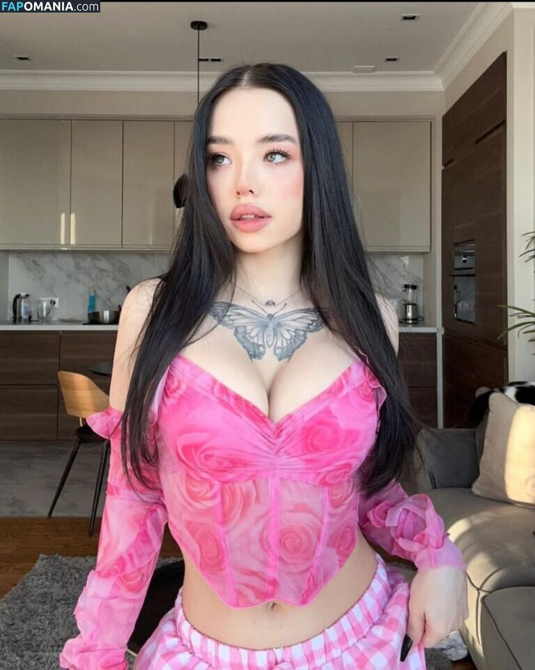 lyna_com2000 Nude OnlyFans  Leaked Photo #9