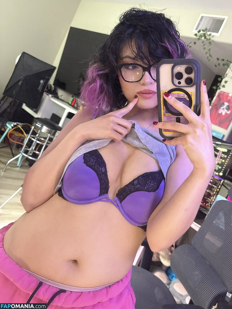 Lynniebrat / Lynniequin / lynniequinvip Nude OnlyFans  Leaked Photo #6