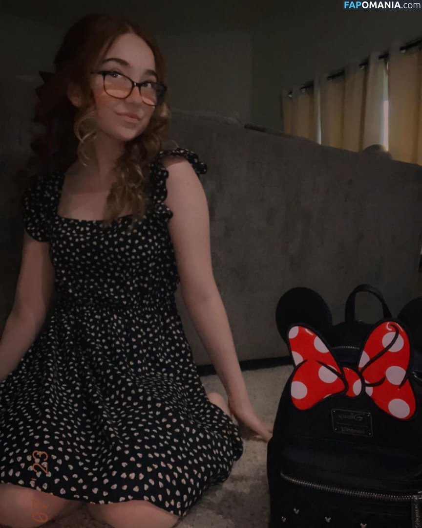 Lyssaurora Nude OnlyFans  Leaked Photo #18