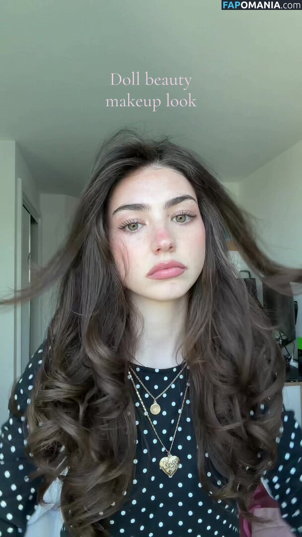 Lyzzahh / lizaseri / ugh_liza Nude OnlyFans  Leaked Photo #1