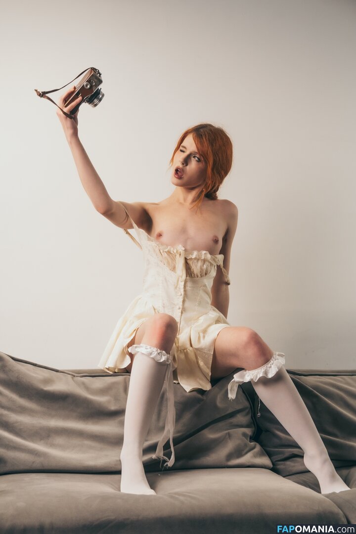 ellie_grau / m0llb / mamad0ll / mollb_cosplay Nude OnlyFans  Leaked Photo #23