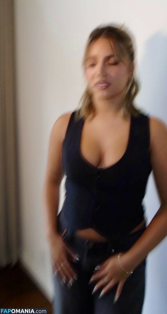 Mackenzie Ziegler / kenzie Nude OnlyFans  Leaked Photo #110