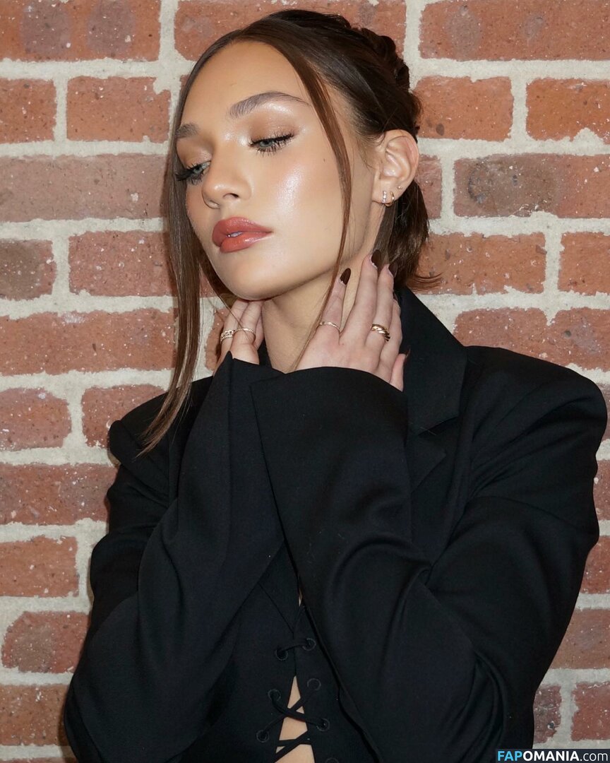 Maddie Ziegler / maddieziegler Nude OnlyFans  Leaked Photo #124