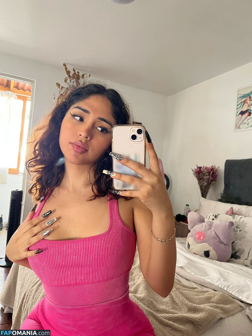 mademoiselle.gia / mademoisellegia / peruvianputa Nude OnlyFans  Leaked Photo #9
