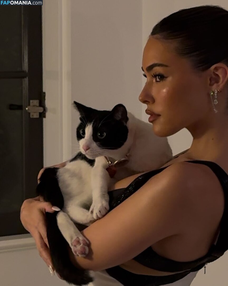 Madison Beer / madisonbeer Nude OnlyFans  Leaked Photo #49