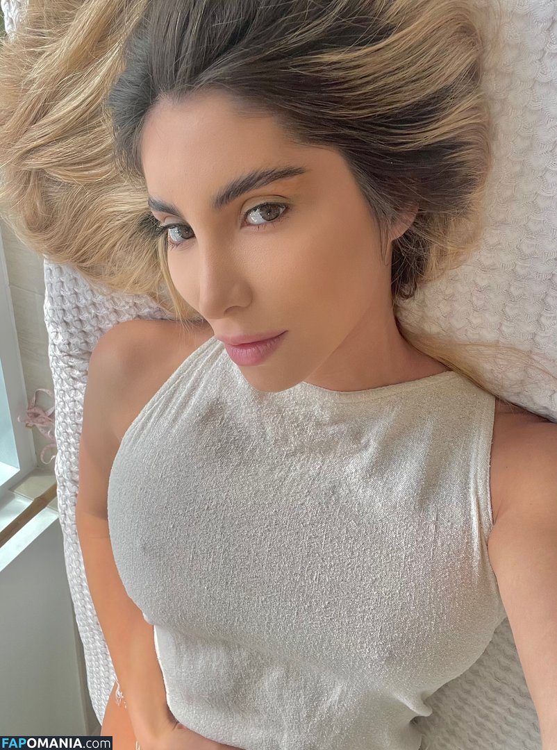 Madlen / esmeraldai / esmeraldai_xx / madlenesmer Nude OnlyFans  Leaked Photo #22