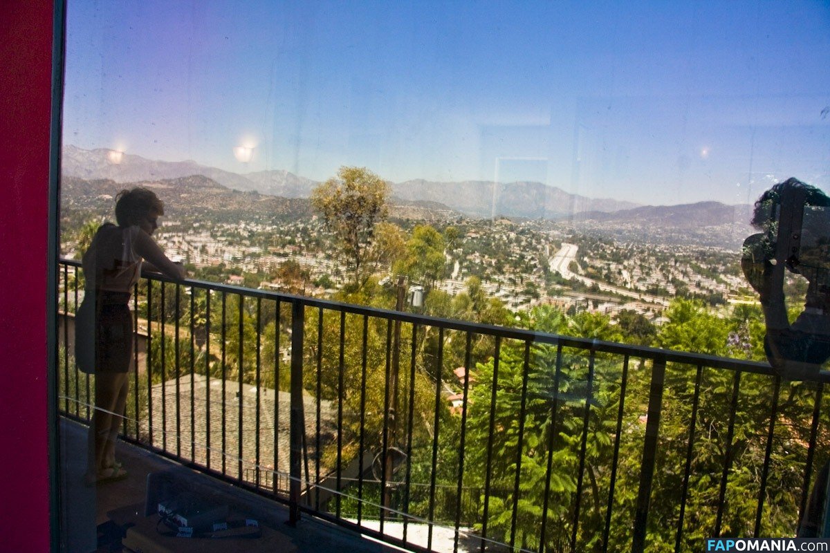 Mae Whitman / mistergarf Nude OnlyFans  Leaked Photo #10