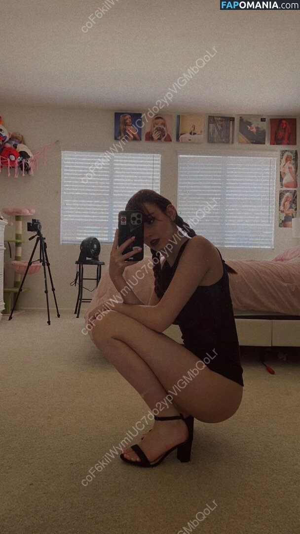Magazine.rooster / Maggie Roscher Nude OnlyFans  Leaked Photo #17