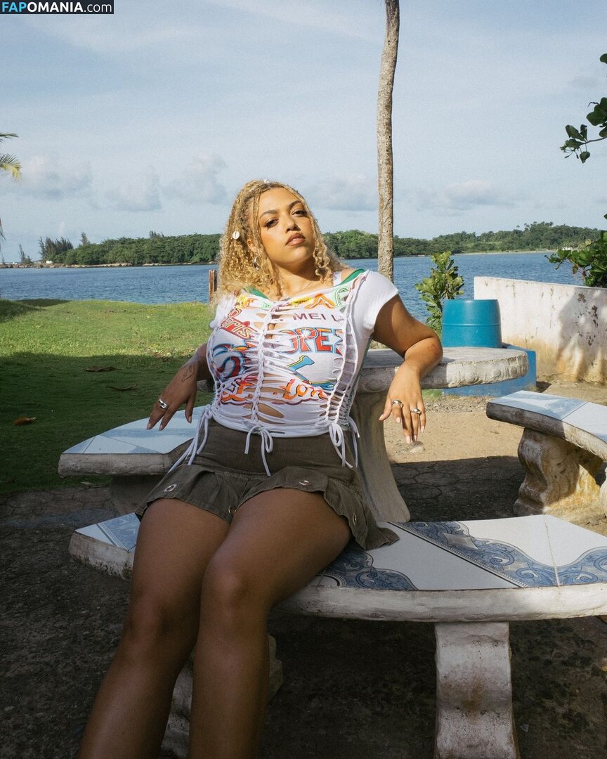 Mahalia Nude OnlyFans  Leaked Photo #2