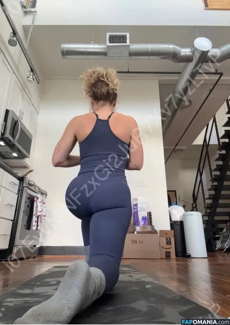 Makenna Dean / kennabeann14 Nude OnlyFans  Leaked Photo #10