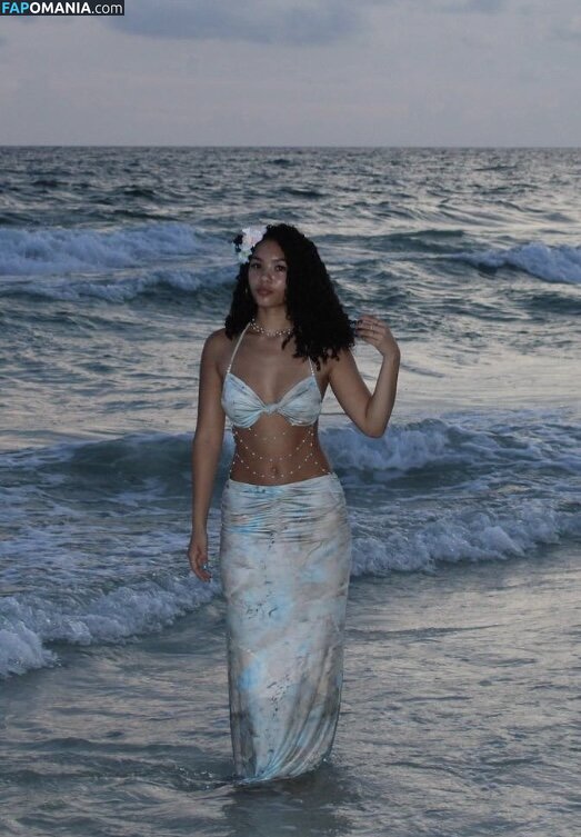 Makenzie / makenzielavigne Nude OnlyFans  Leaked Photo #2