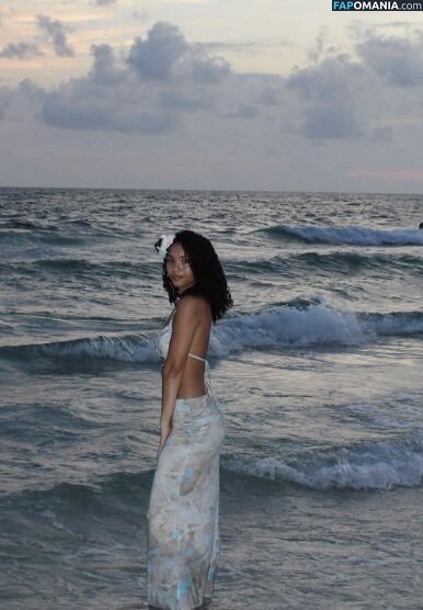 Makenzie / makenzielavigne Nude OnlyFans  Leaked Photo #3