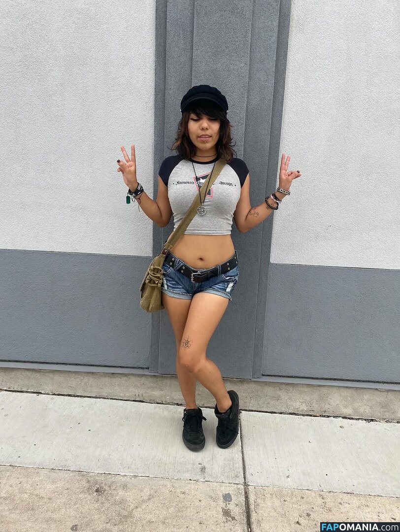 makeoutradio / makeoutradio2.0 Nude OnlyFans  Leaked Photo #1