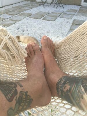 male_feet_uk