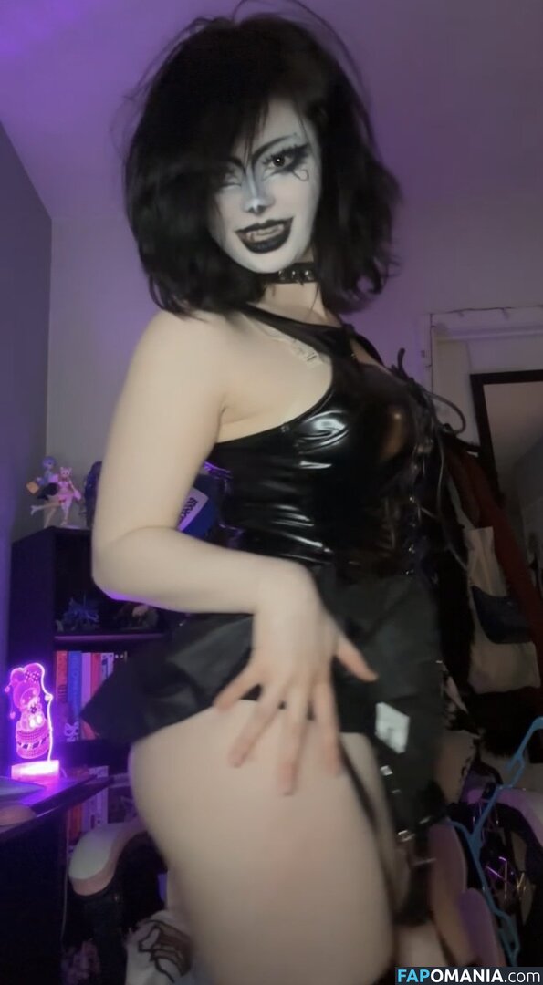 malmalirl / meowingmal Nude OnlyFans  Leaked Photo #2