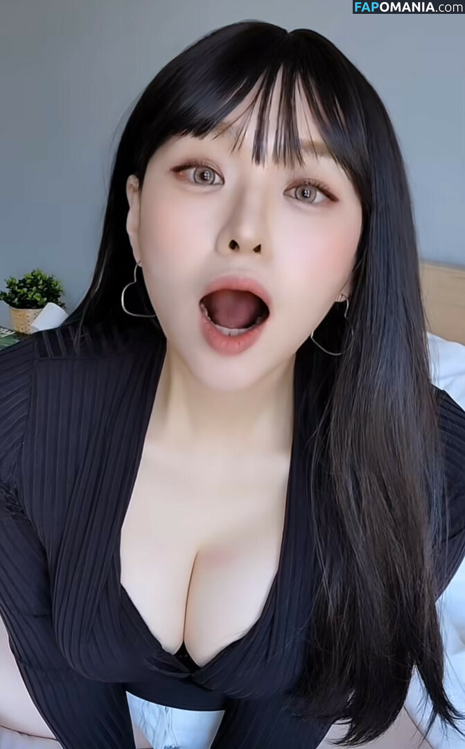 Maple's Syrups / Maple.oh / mable.oh Nude OnlyFans  Leaked Photo #1