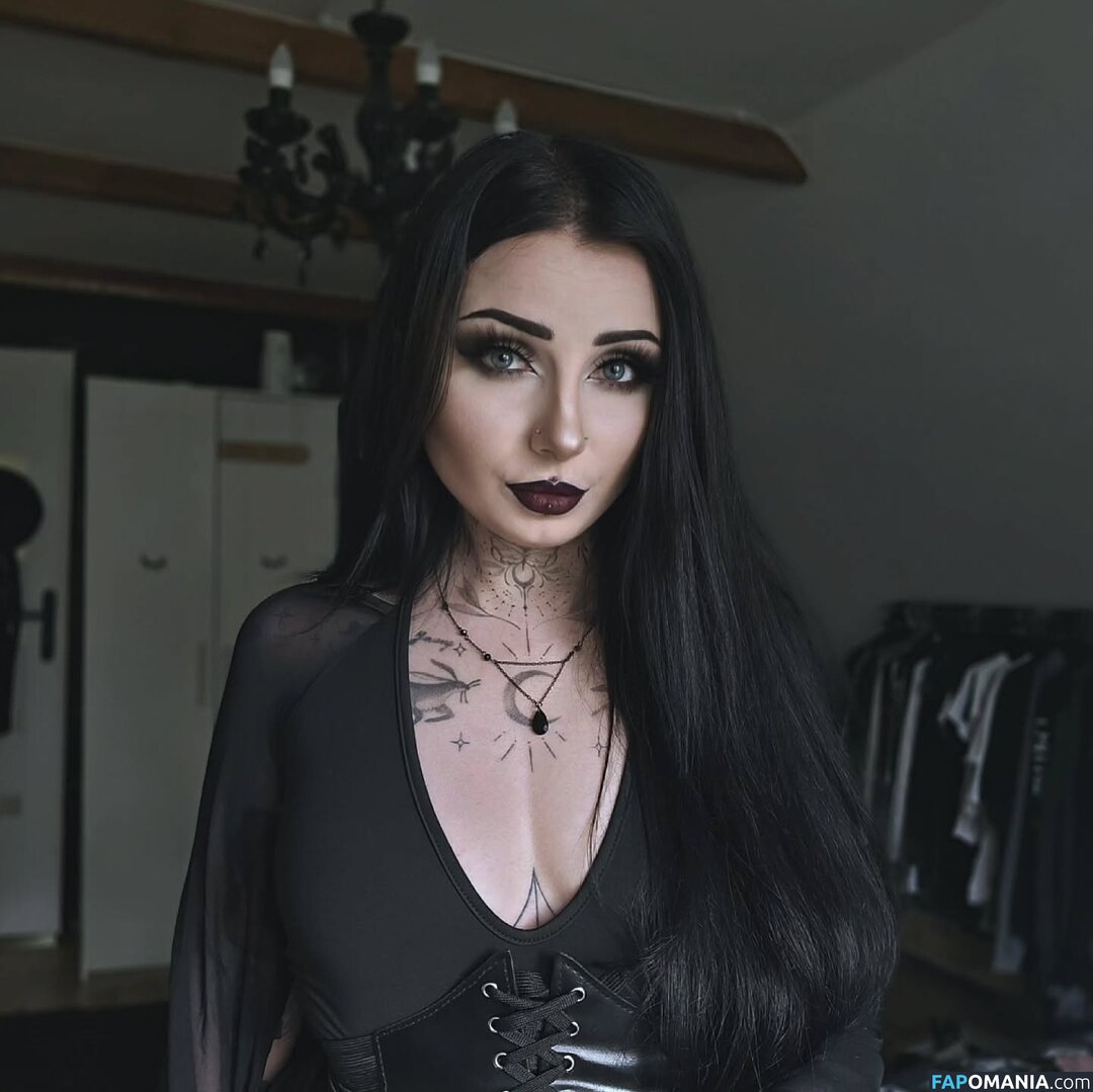 Marciasrarcia / Marta M. Nude OnlyFans  Leaked Photo #1