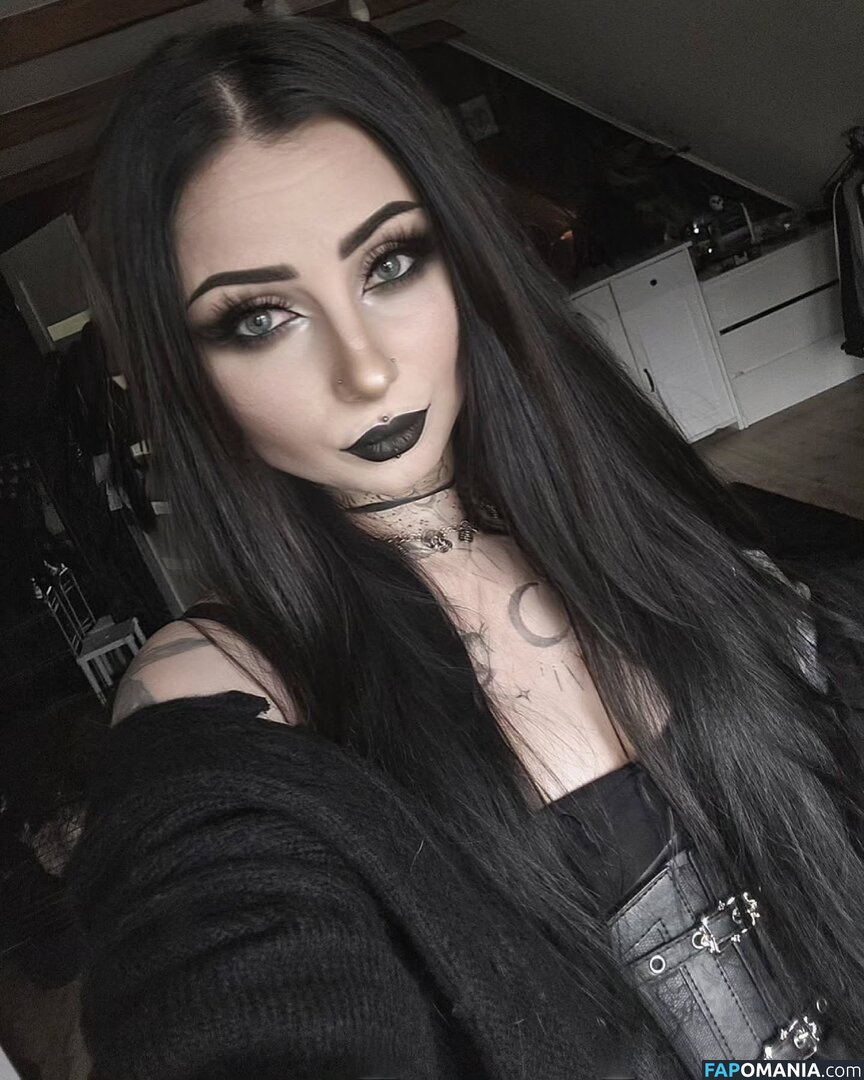 Marciasrarcia / Marta M. Nude OnlyFans  Leaked Photo #6