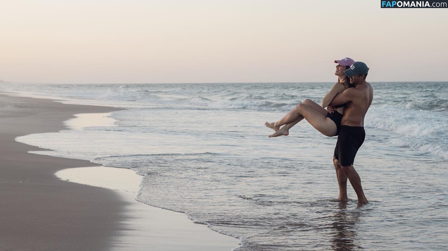 Maria Andrea / andreamezac / https: Nude OnlyFans  Leaked Photo #9