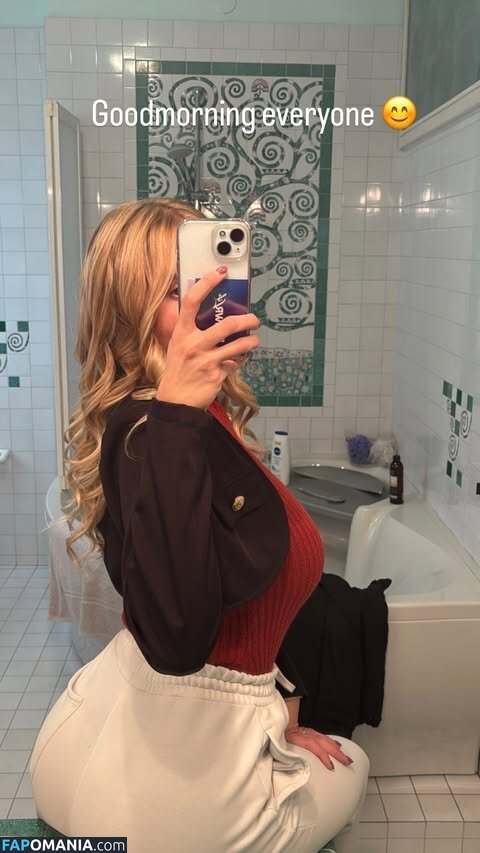 Maria Arreghini / mariiia / meriarreghini Nude OnlyFans  Leaked Photo #271