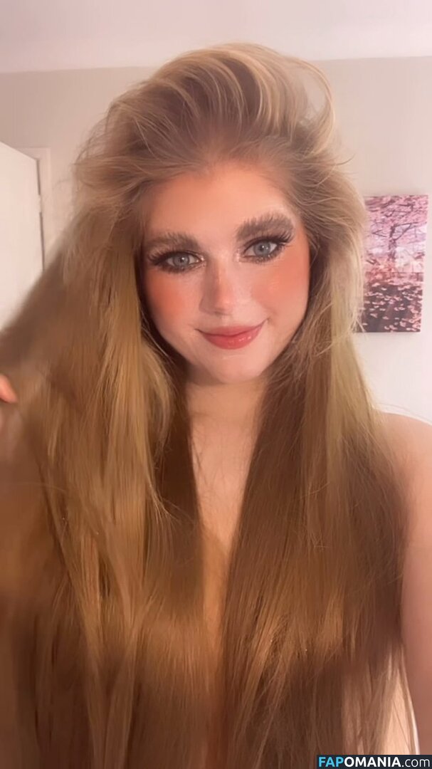 Marina Joyce / marinamewmeow Nude OnlyFans  Leaked Photo #3