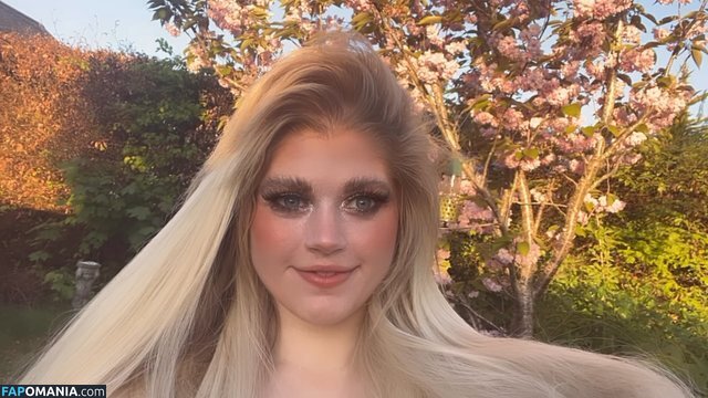 Marina Joyce / marinamewmeow Nude OnlyFans  Leaked Photo #9