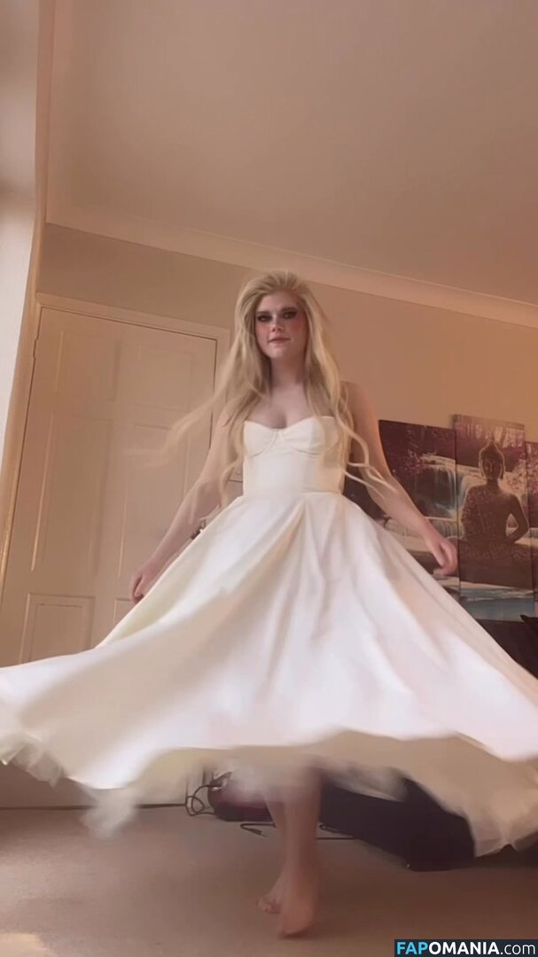 Marina Joyce / marinamewmeow Nude OnlyFans  Leaked Photo #14