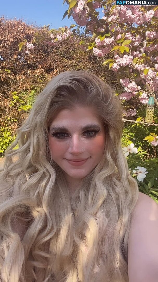 Marina Joyce / marinamewmeow Nude OnlyFans  Leaked Photo #16
