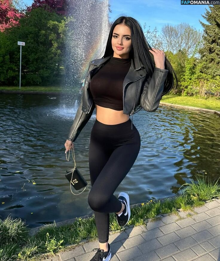 Martiniii / ____martiniii____ Nude OnlyFans  Leaked Photo #3