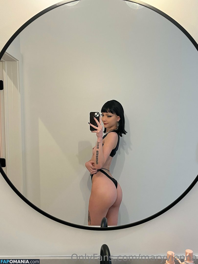 absolutmary / maryvienna Nude OnlyFans  Leaked Photo #9