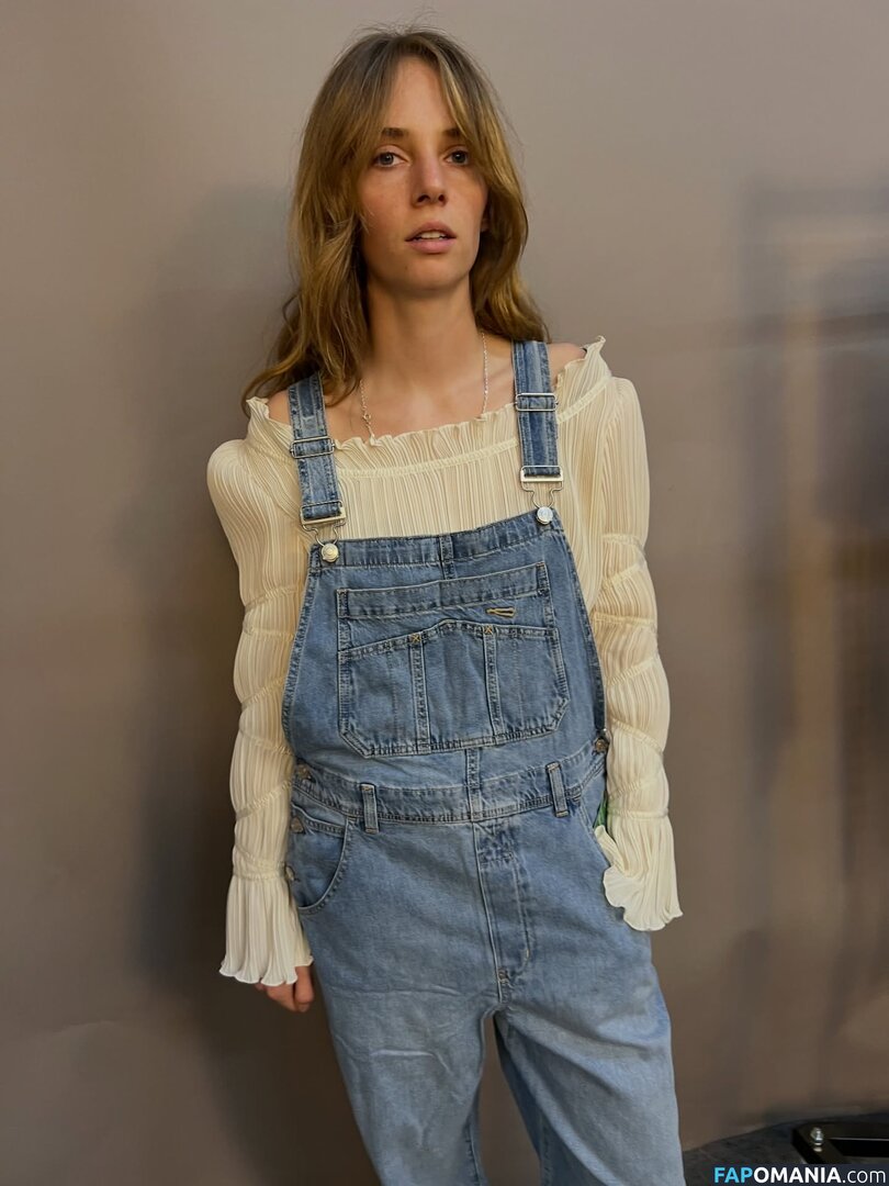 Maya Hawke / maya_hawke / neohawk2 Nude OnlyFans  Leaked Photo #479