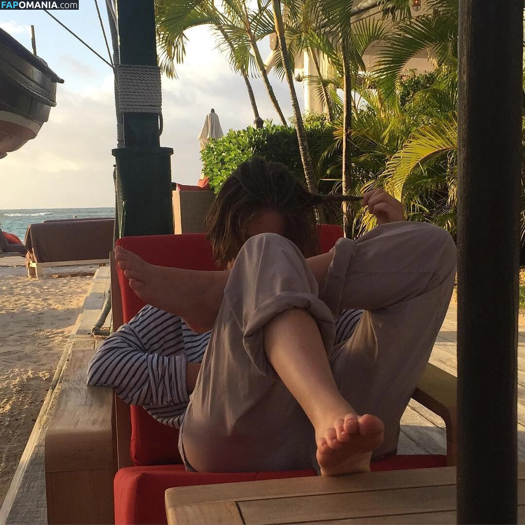 Maya Hawke / maya_hawke / neohawk2 Nude OnlyFans  Leaked Photo #480