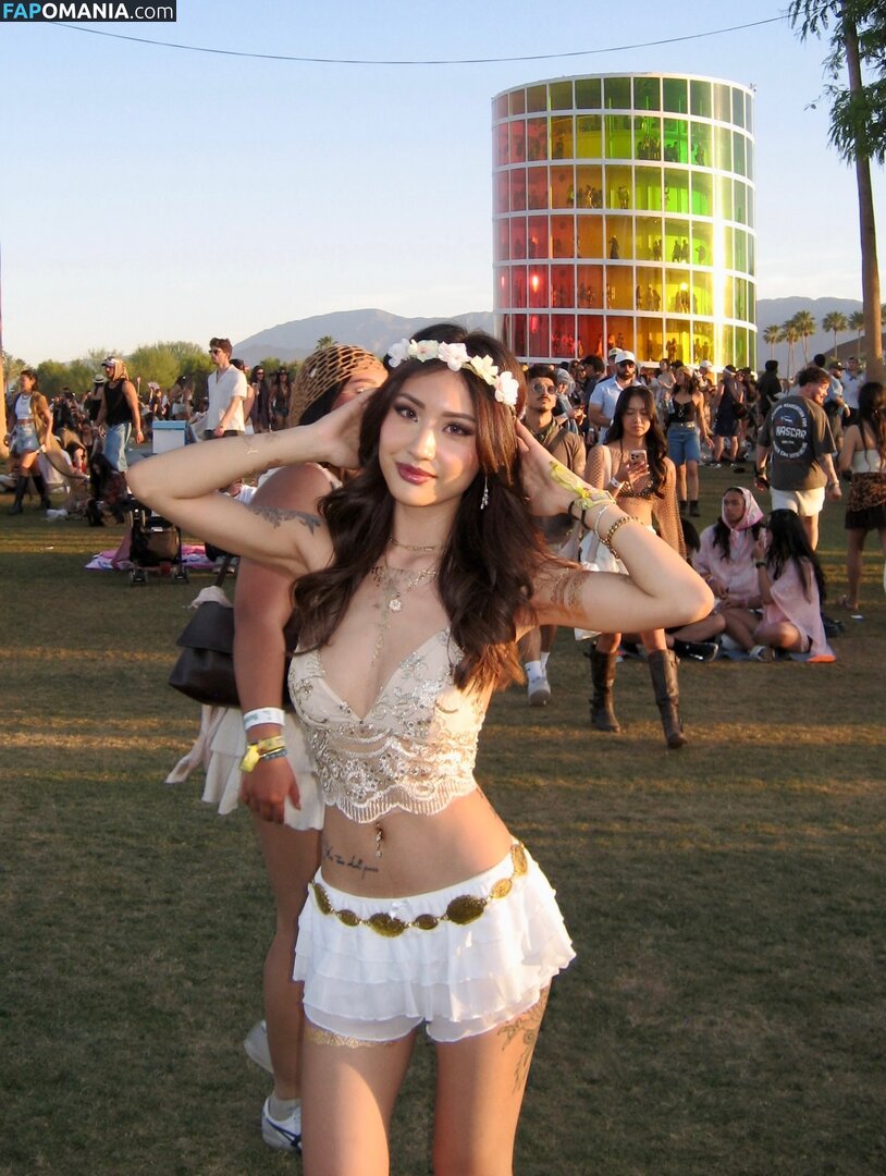 Maysnow Liu / maysnowliu Nude OnlyFans  Leaked Photo #20