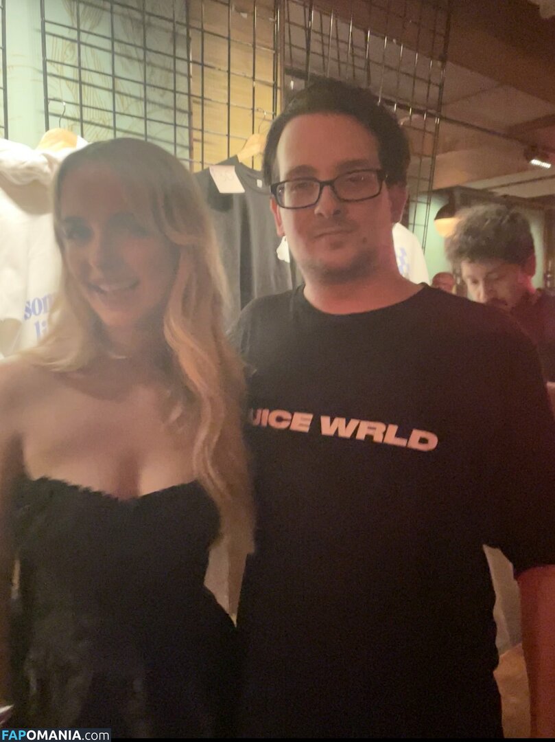 Mckenna Grace / mckennagrace / mckennagraceful Nude OnlyFans  Leaked Photo #43