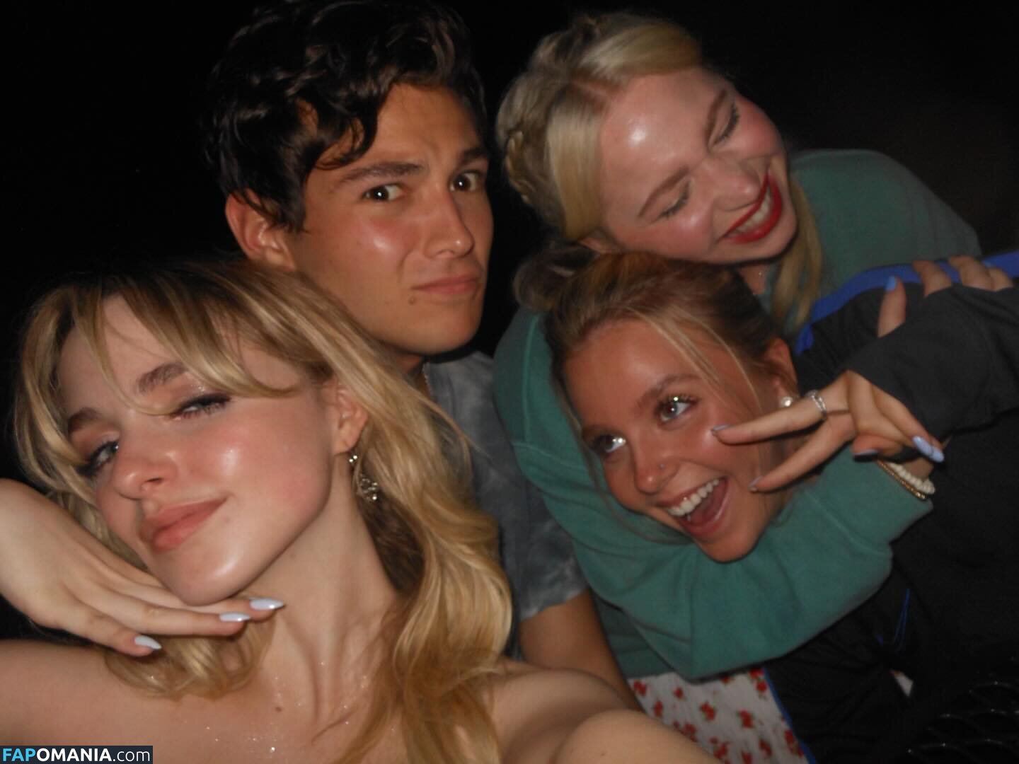 Mckenna Grace / mckennagrace / mckennagraceful Nude OnlyFans  Leaked Photo #187