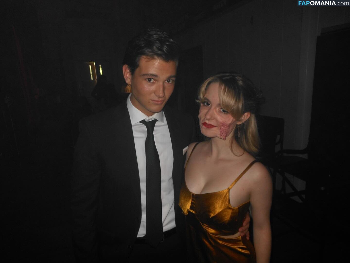 Mckenna Grace / mckennagrace / mckennagraceful Nude OnlyFans  Leaked Photo #189