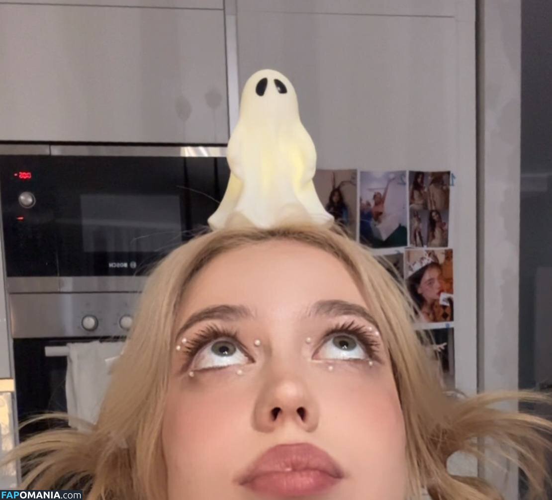 media_malyshka Nude OnlyFans  Leaked Photo #5
