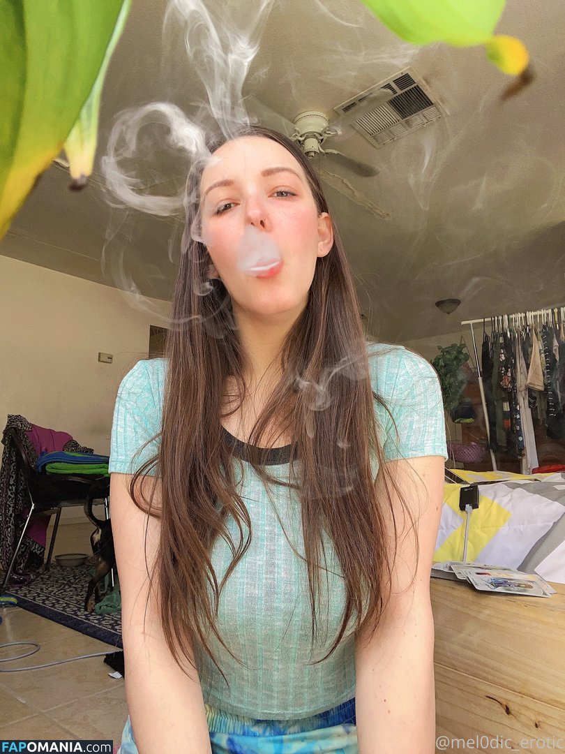 mel0dic_erotic / mel0dicerotic Nude OnlyFans  Leaked Photo #13