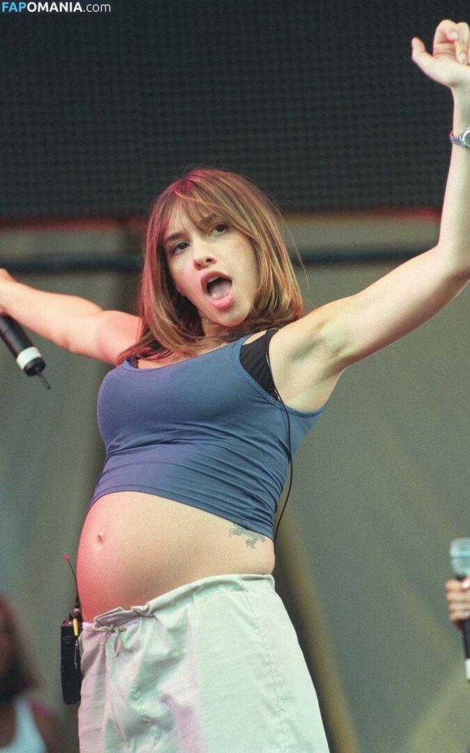 Melanie Blatt / https: / melanieblatt / melblatt Nude OnlyFans  Leaked Photo #4