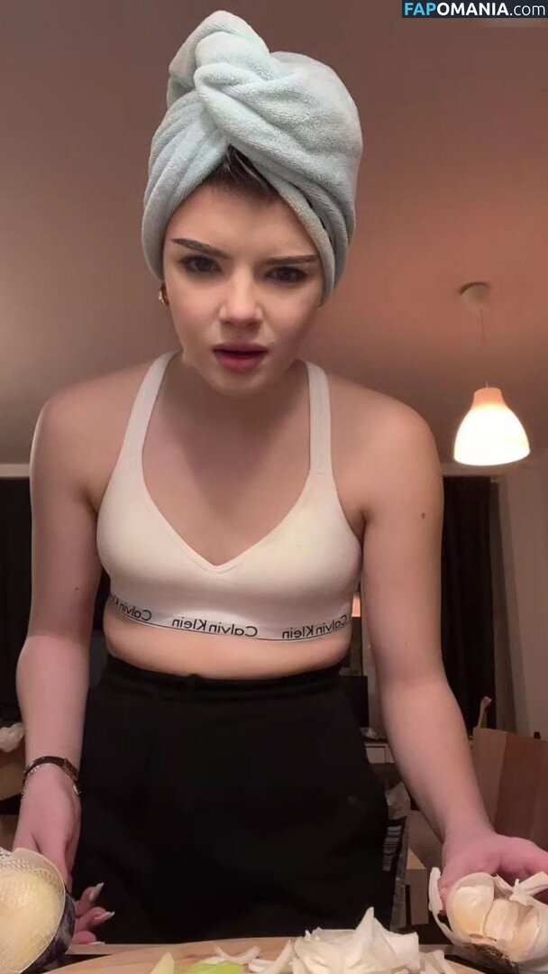 German influencer / Melina Celine / celinemelina / melinaceline Nude OnlyFans  Leaked Photo #179