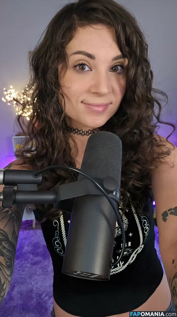 MelonieMac Nude OnlyFans  Leaked Photo #2