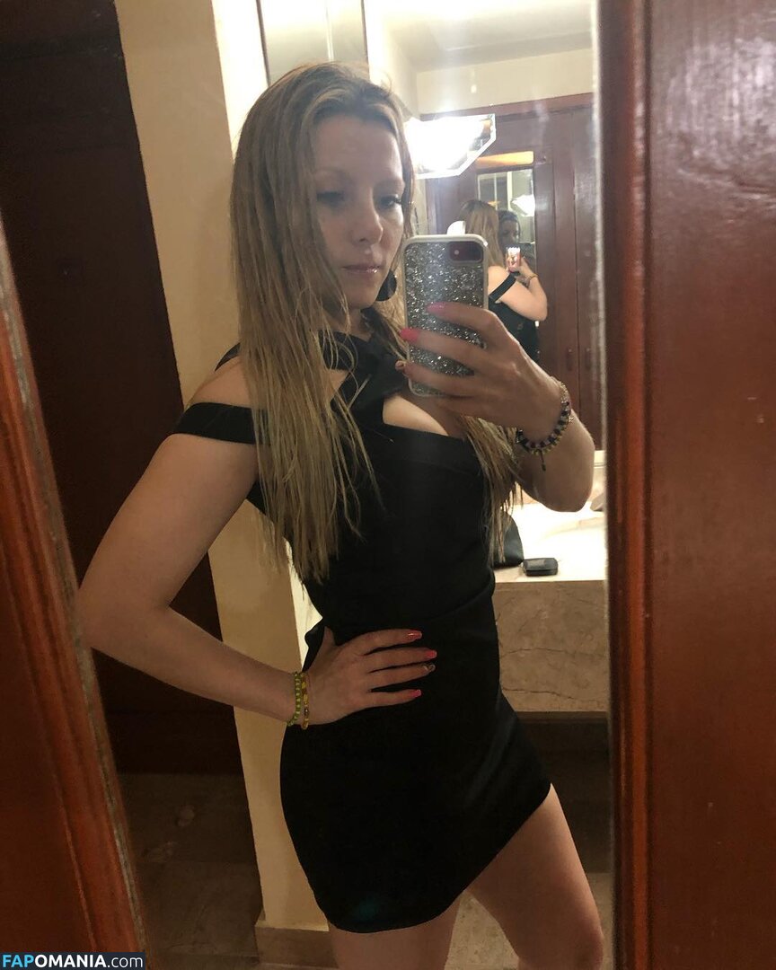 Mercedes Regina / mercedesreginaofi Nude OnlyFans  Leaked Photo #17