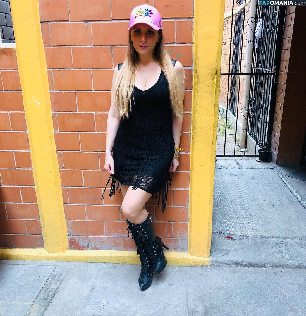 Mercedes Regina / mercedesreginaofi Nude OnlyFans  Leaked Photo #24
