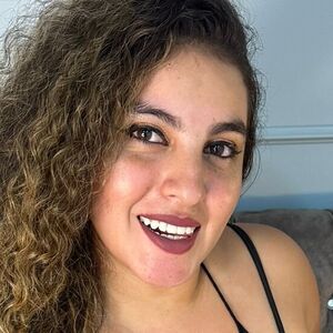 Mia_Crimson