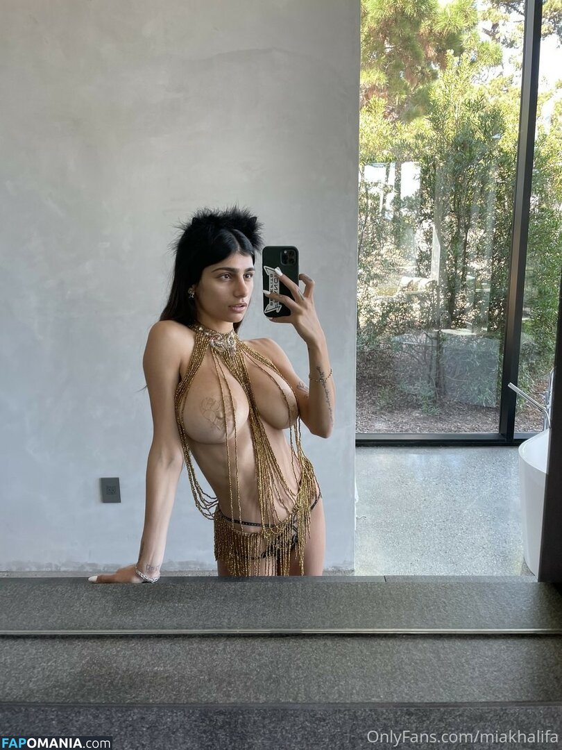 Mia Khalifa / miakhalifa Nude OnlyFans  Leaked Photo #177