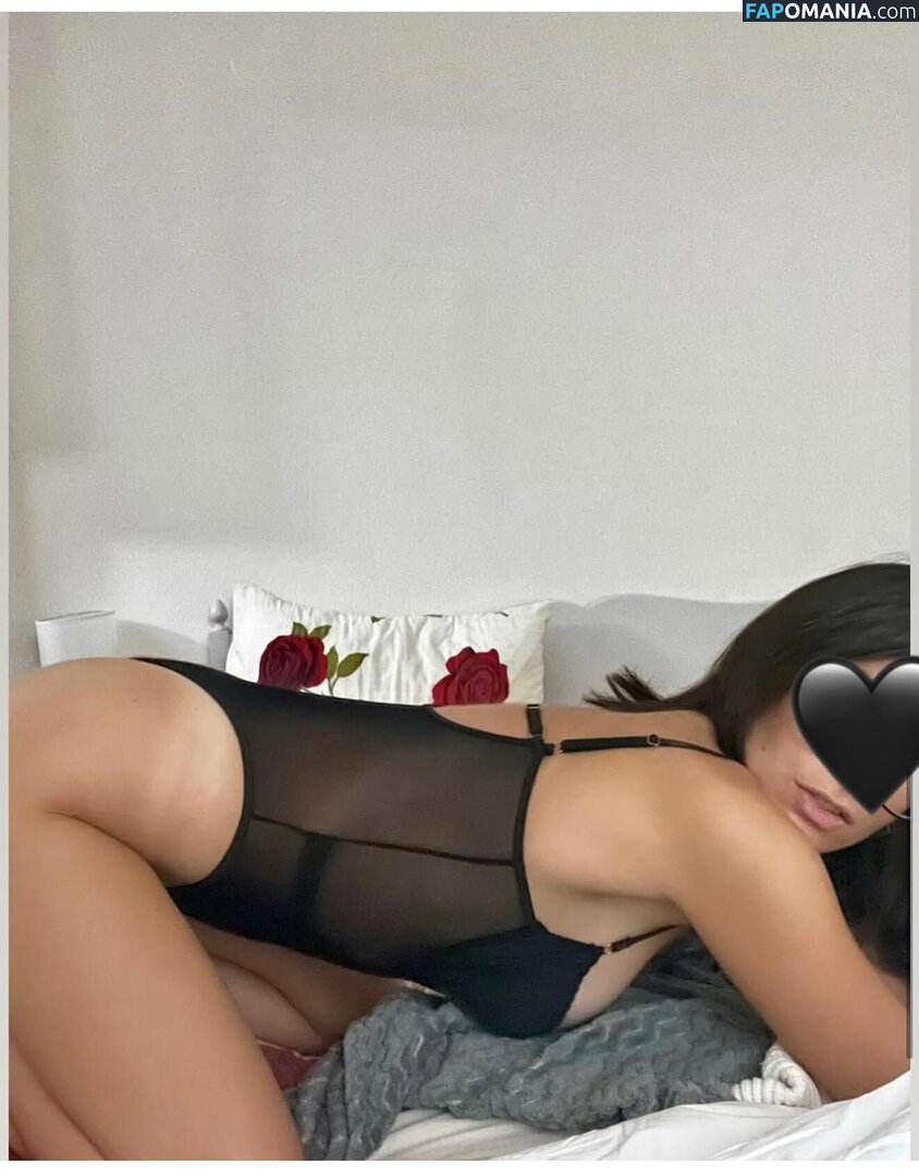 Mia Lark / Mialark.gr Nude OnlyFans  Leaked Photo #2
