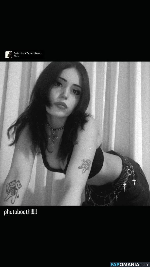 Mia Rodriguez / mia.rodriguez.z.z / miaaarodriguezzz / miarodriguezfeet Nude OnlyFans  Leaked Photo #35